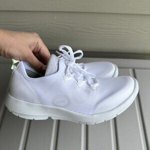 OOFOS WOMEN'S OOMG SPORT LS LOW SHOE - WHITE NIB